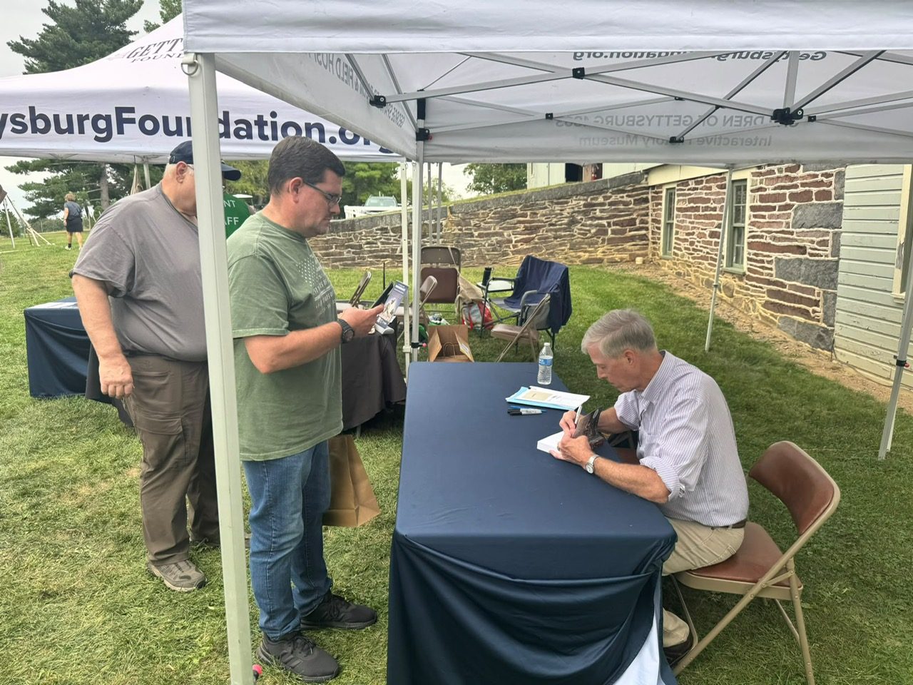 Kevin signing books at Gettysburg